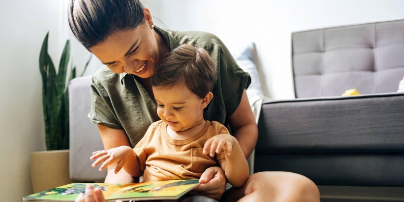 Contar e ler histórias: entenda a diferença e importância