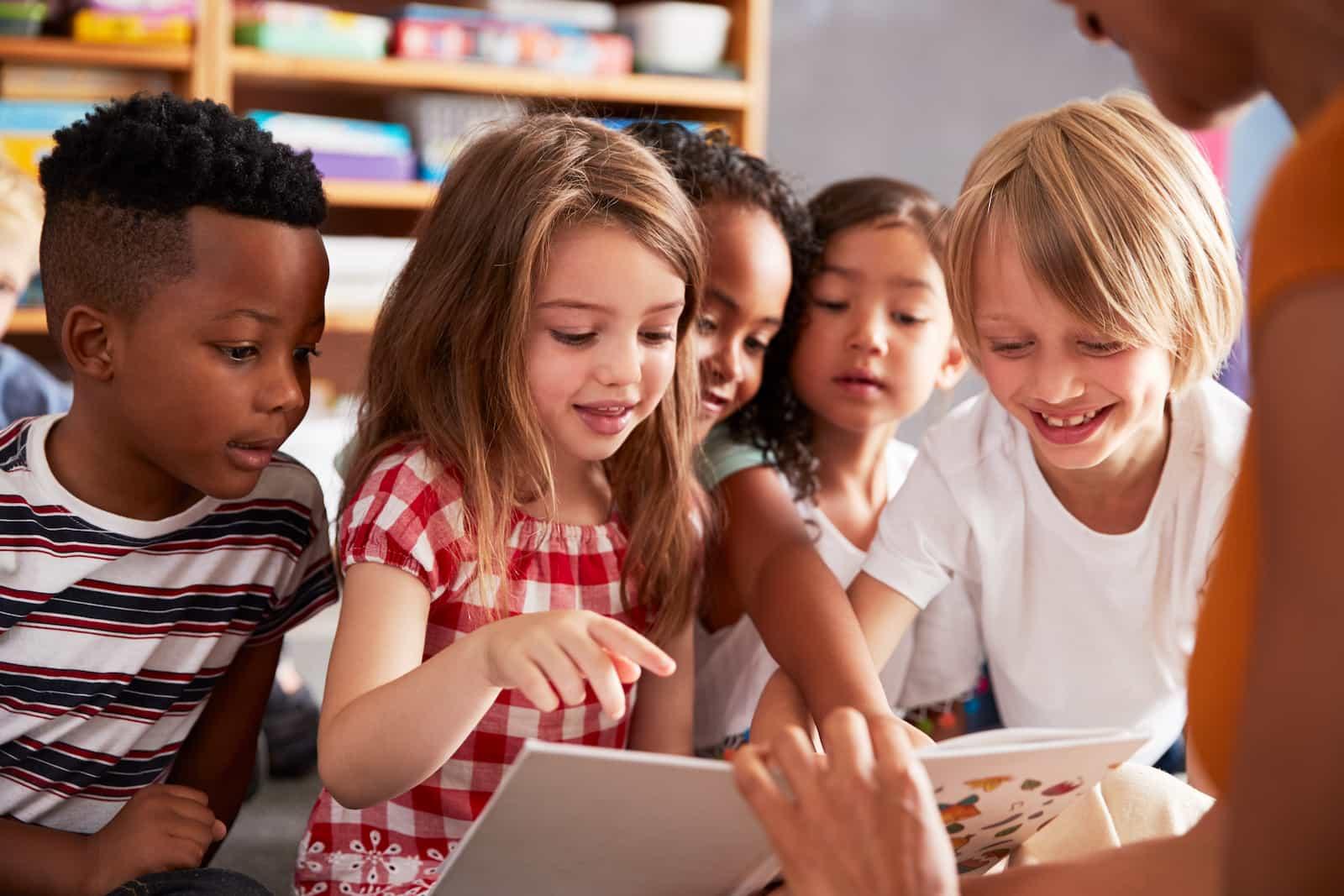 Aprenda como montar um projeto de leitura na sua escola