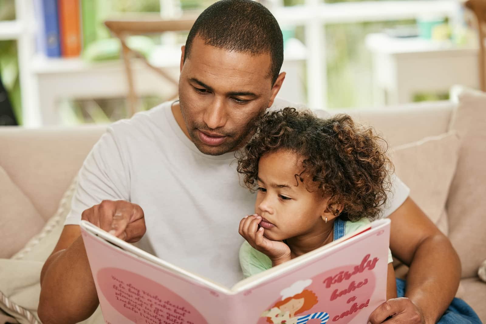A importância da leitura em voz alta para o desenvolvimento infantil A importância da leitura em voz alta para o desenvolvimento infantil