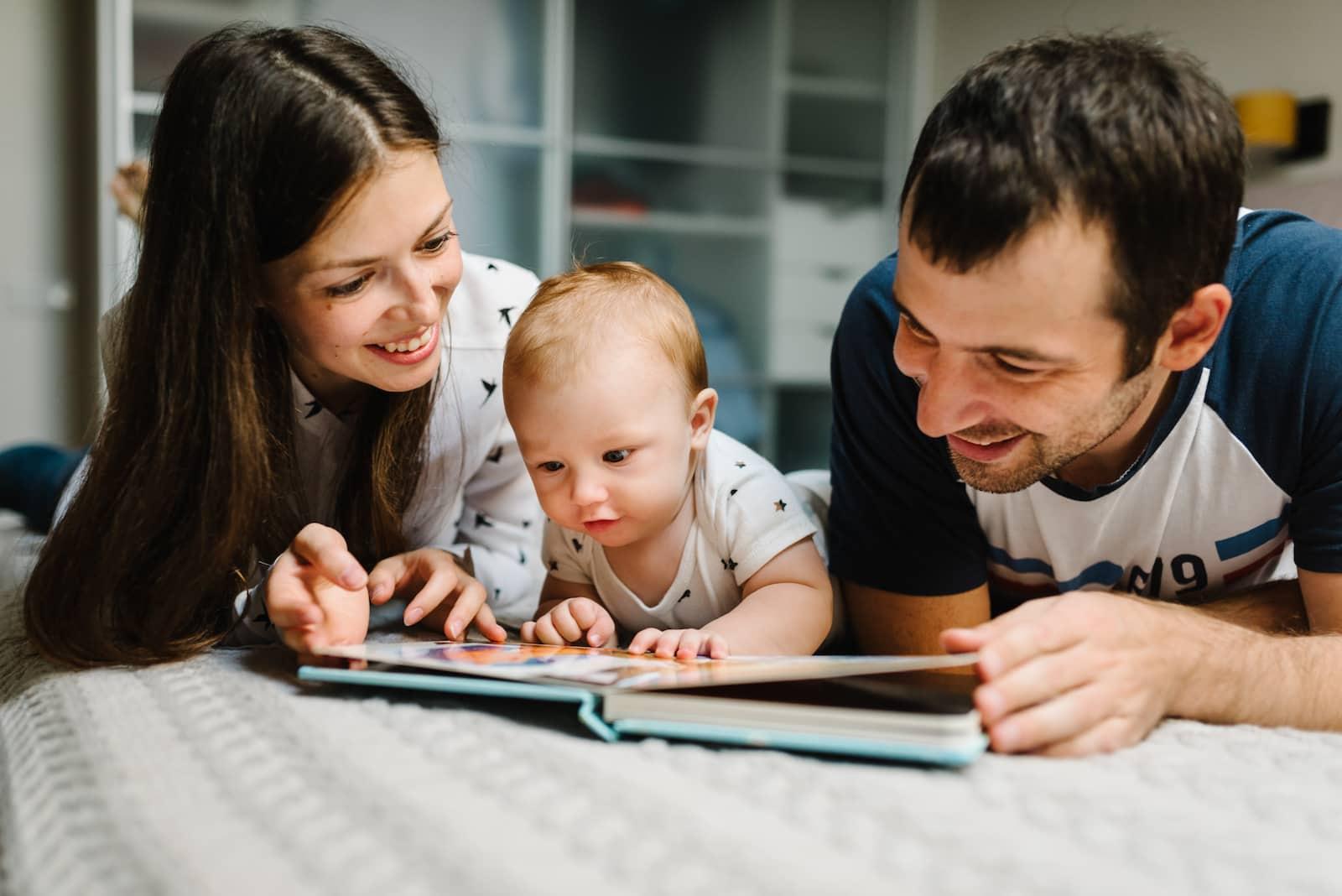 Leitura para bebês: 8 dicas de como ler histórias